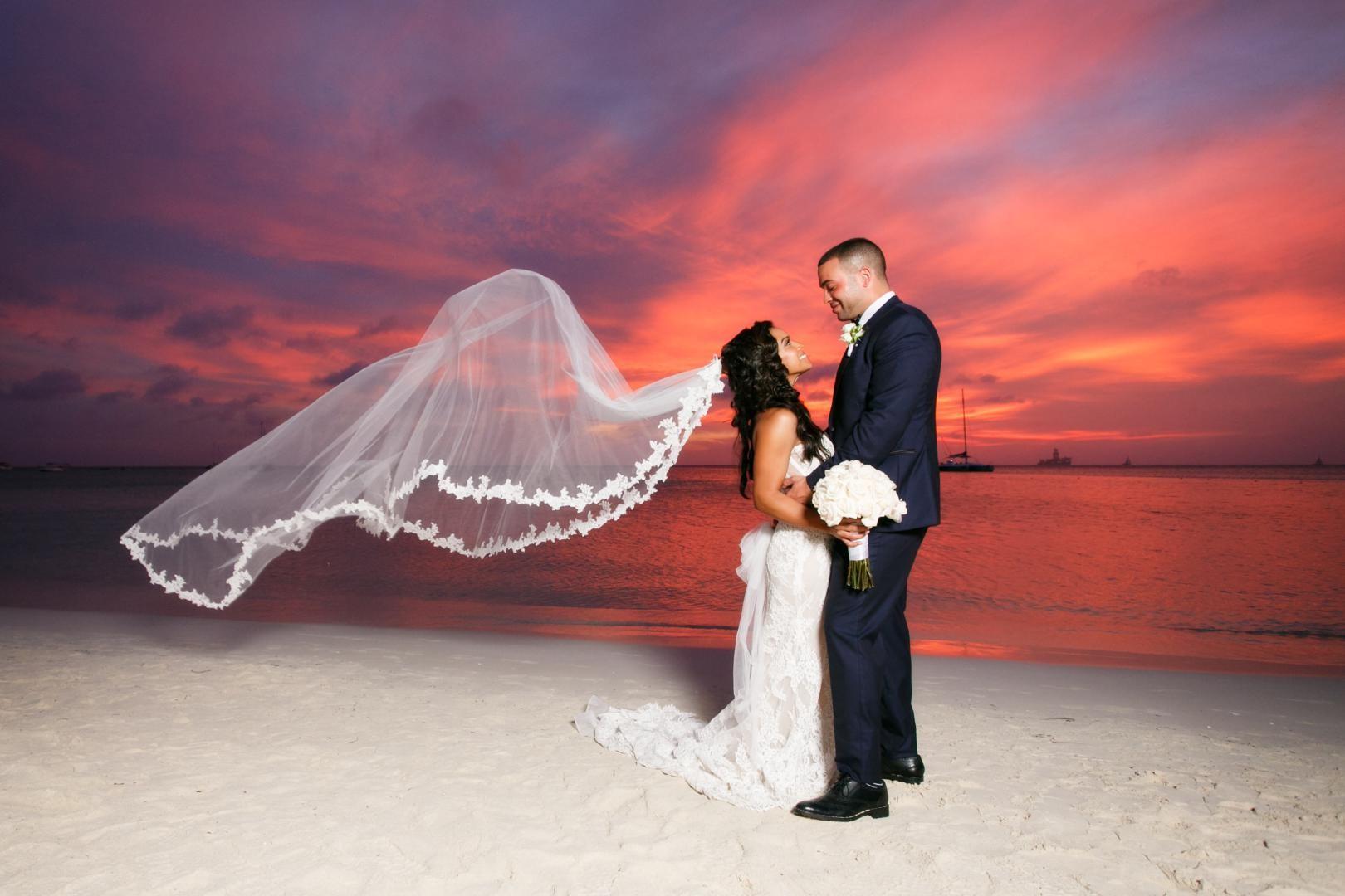 Why You Should Consider Eloping in Aruba in 2024