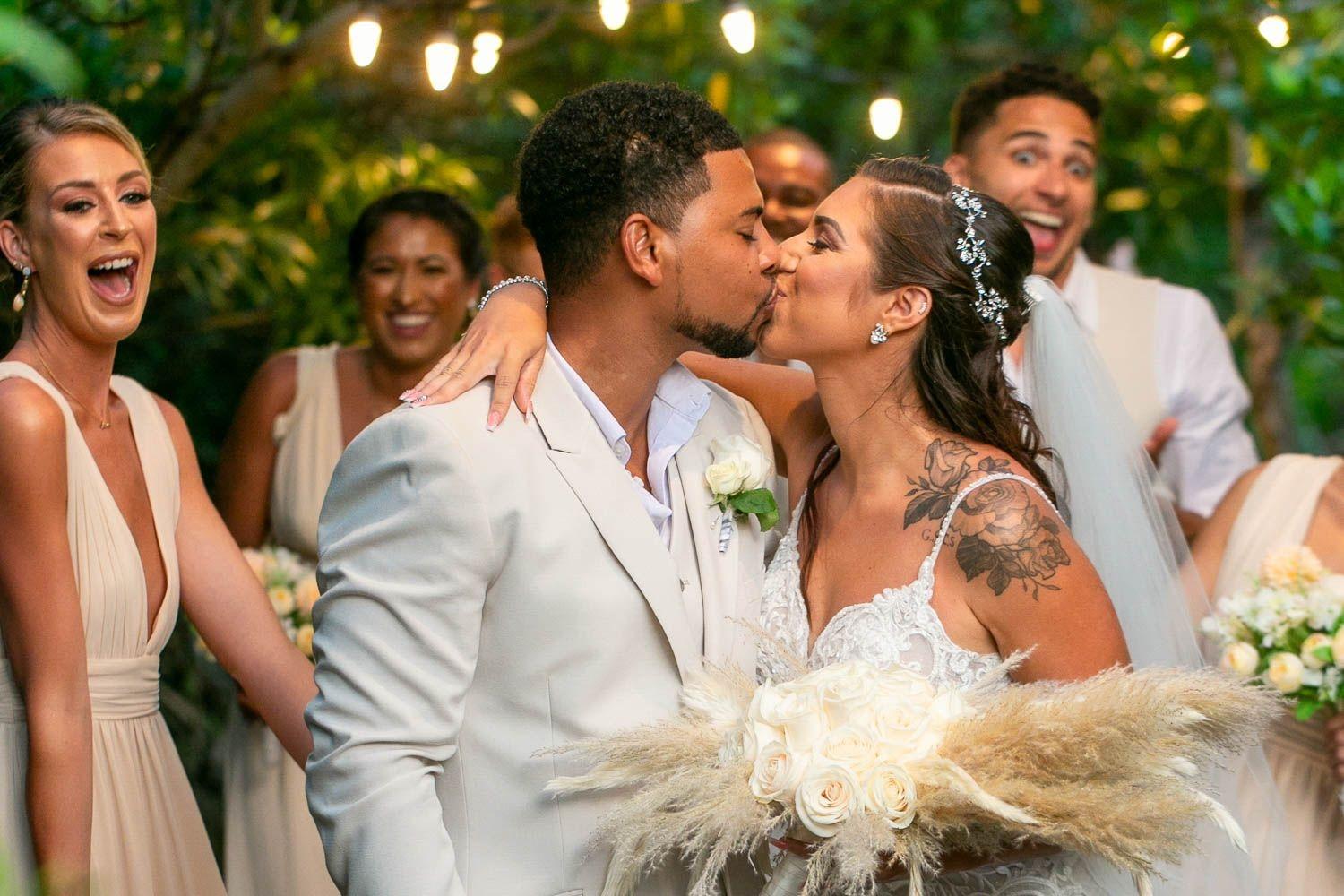 carousel-hero-element image-7