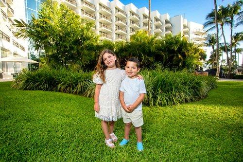 mobile - carousel-hero-element image-2