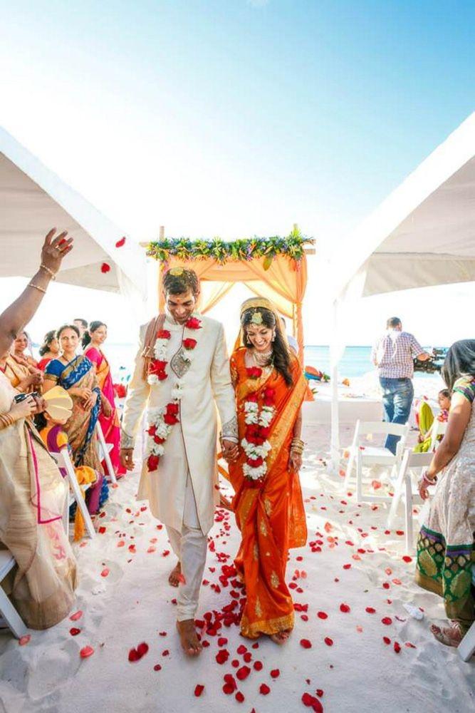 carousel-hero-element image-0