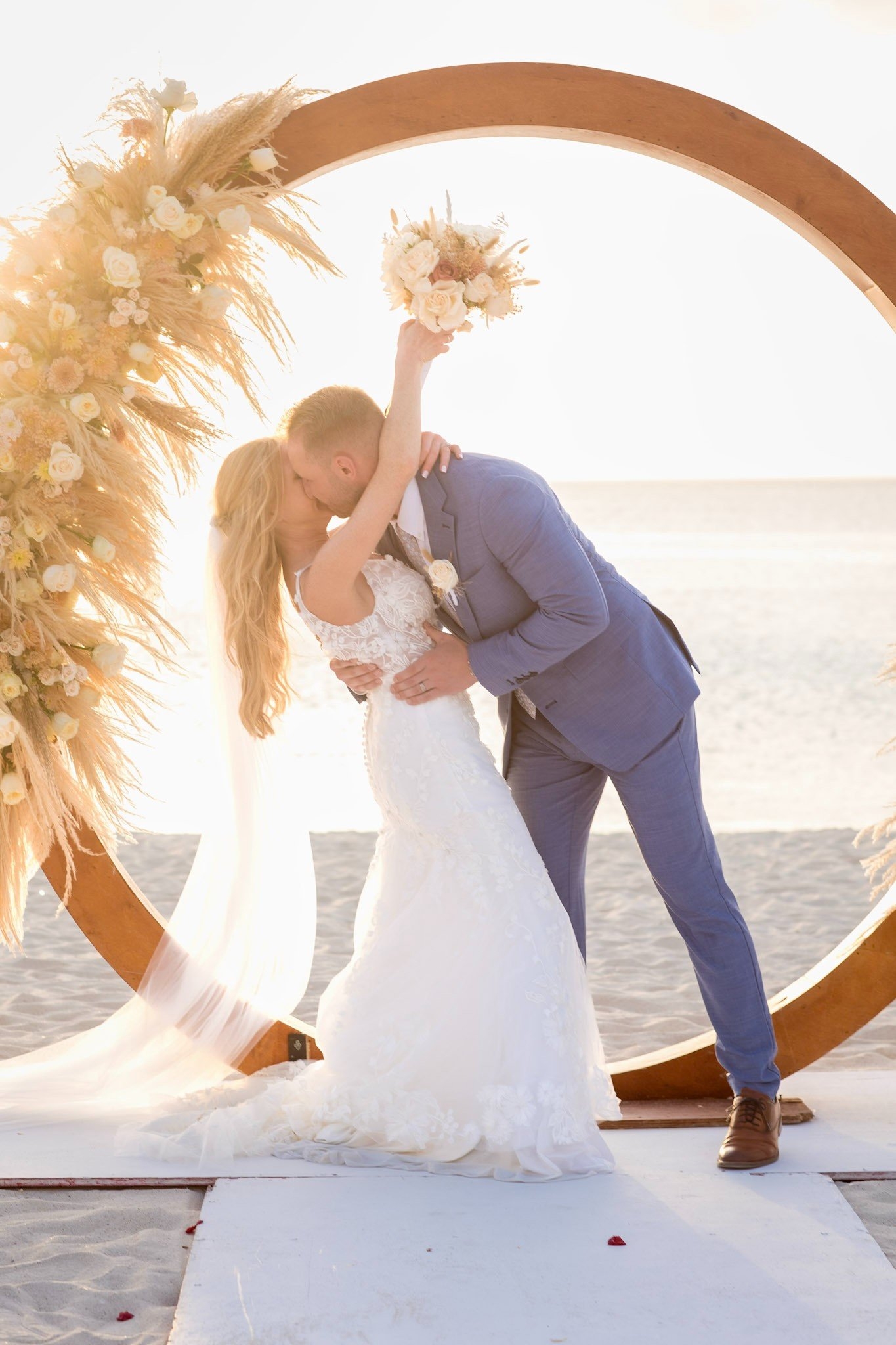 carousel-hero-element image-3